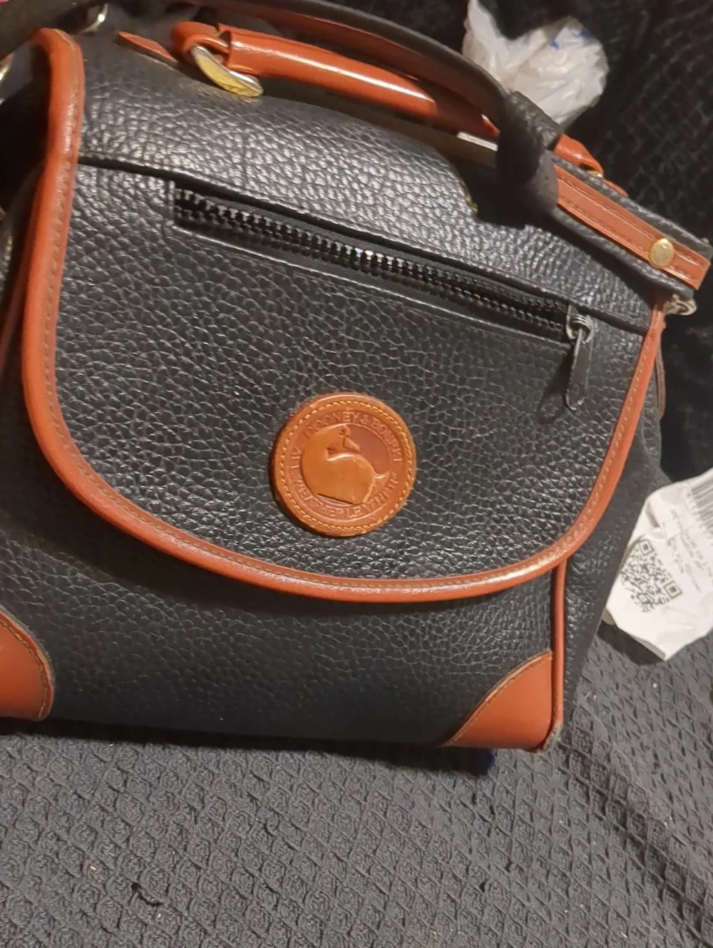 Vintage Dooney Bourke Pebbled Leather Bag black tan Crossbody